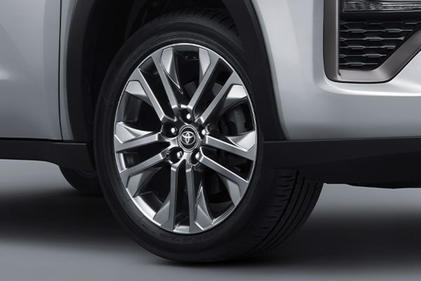 NEW INNOVA ZENIX HEV